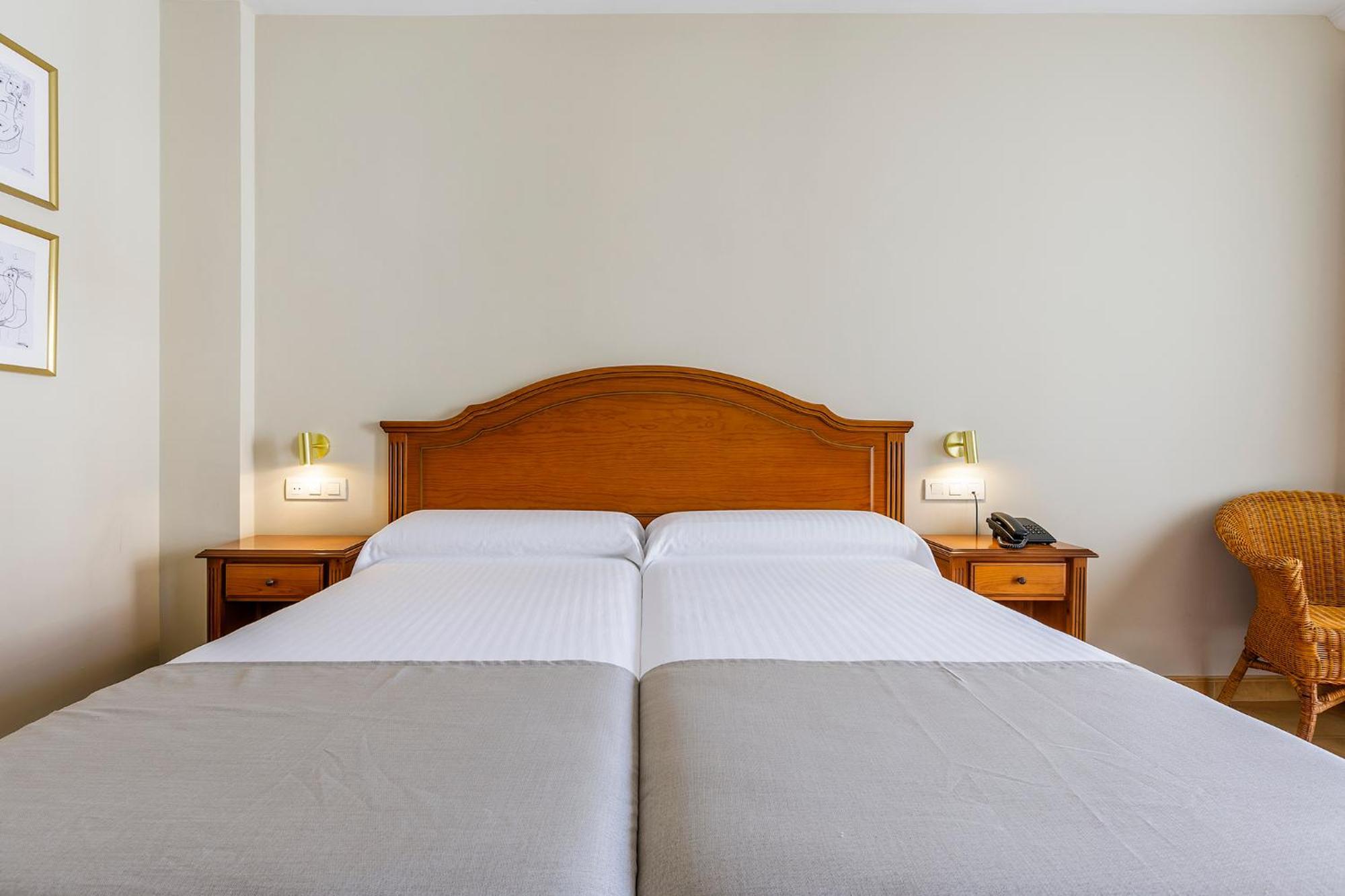 Hotel Almijara - Mares ลาเอร์ราดูรา ภายนอก รูปภาพ