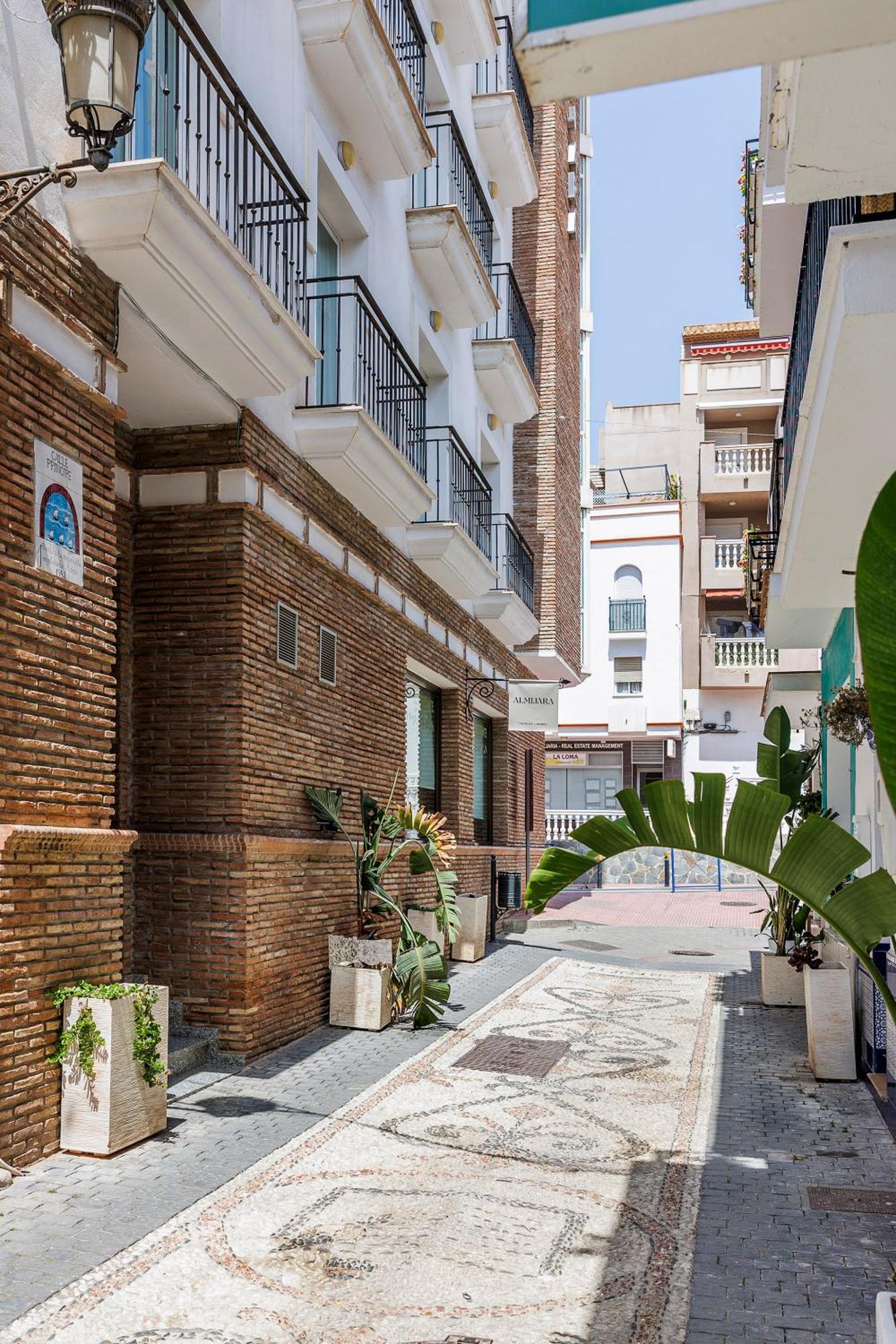 Hotel Almijara - Mares ลาเอร์ราดูรา ภายนอก รูปภาพ